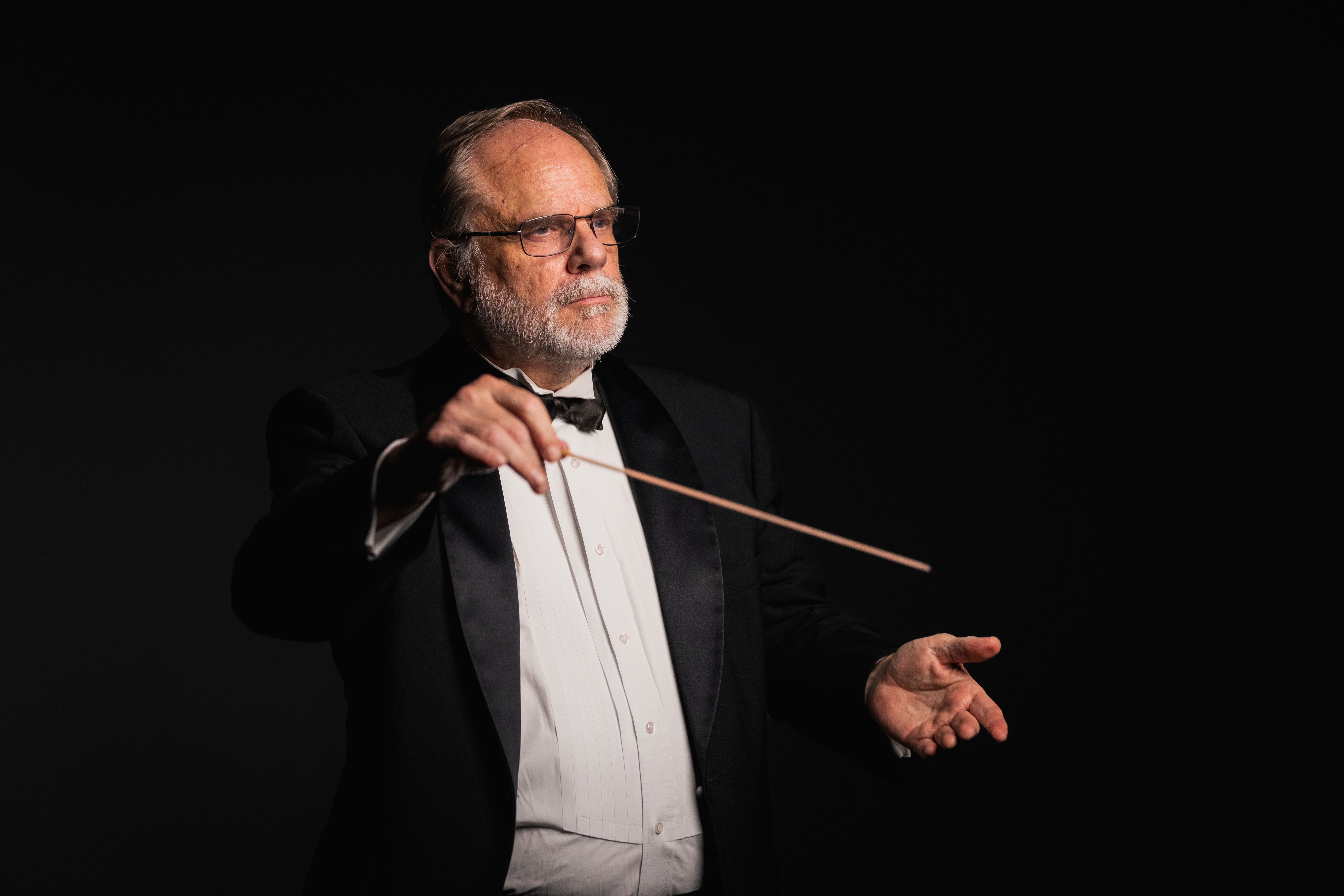 Maestro John Mason Hodges